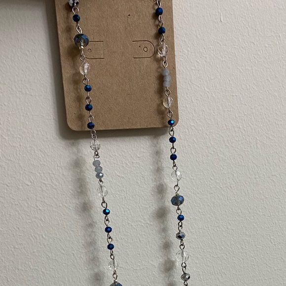 O: Sapphire Blue Necklace - Picture 11 of 12